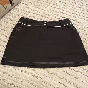 Adidas Black Golf Skort Clima Cool SZ 12 . NEW condition